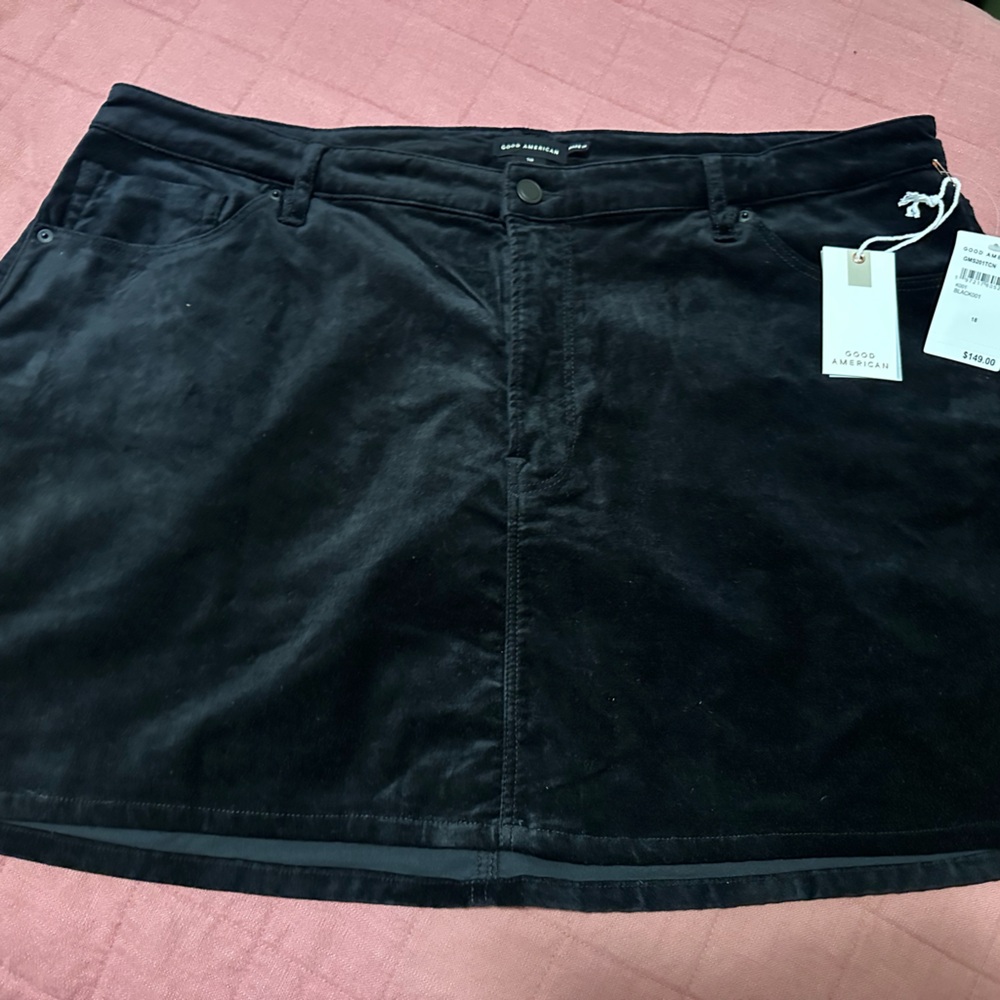 Good American velvet miniskirt